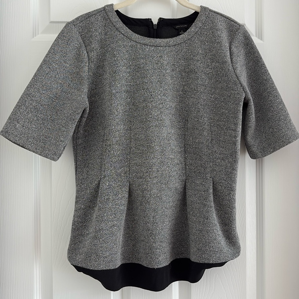 Ann Taylor gray and black top size small